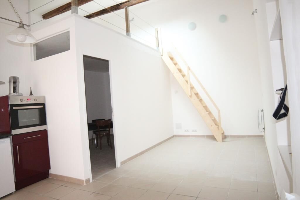 Appartement à louer, 30m², Nîmes