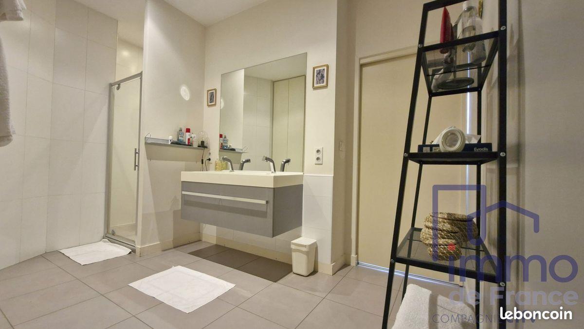 Appartement à vendre, 120m², Saint-Etienne