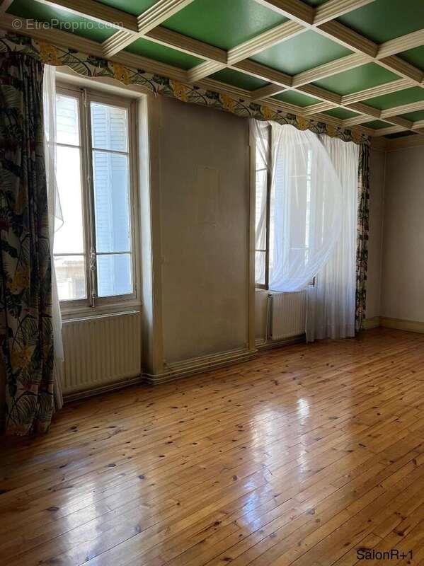 Appartement à vendre, 400m², Saint-Etienne