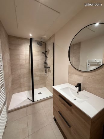 Appartement à louer, 50m², Arpajon-sur-Cère