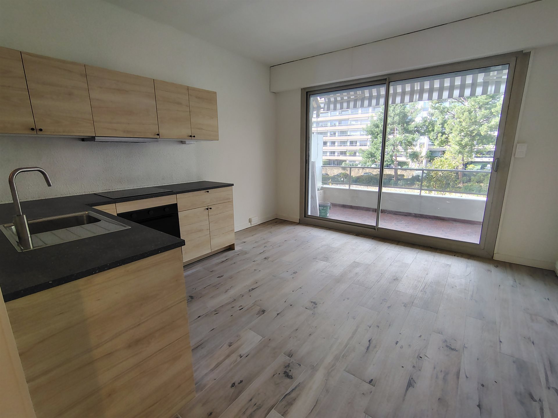 Appartement à louer, 35m², Marseille 8ème