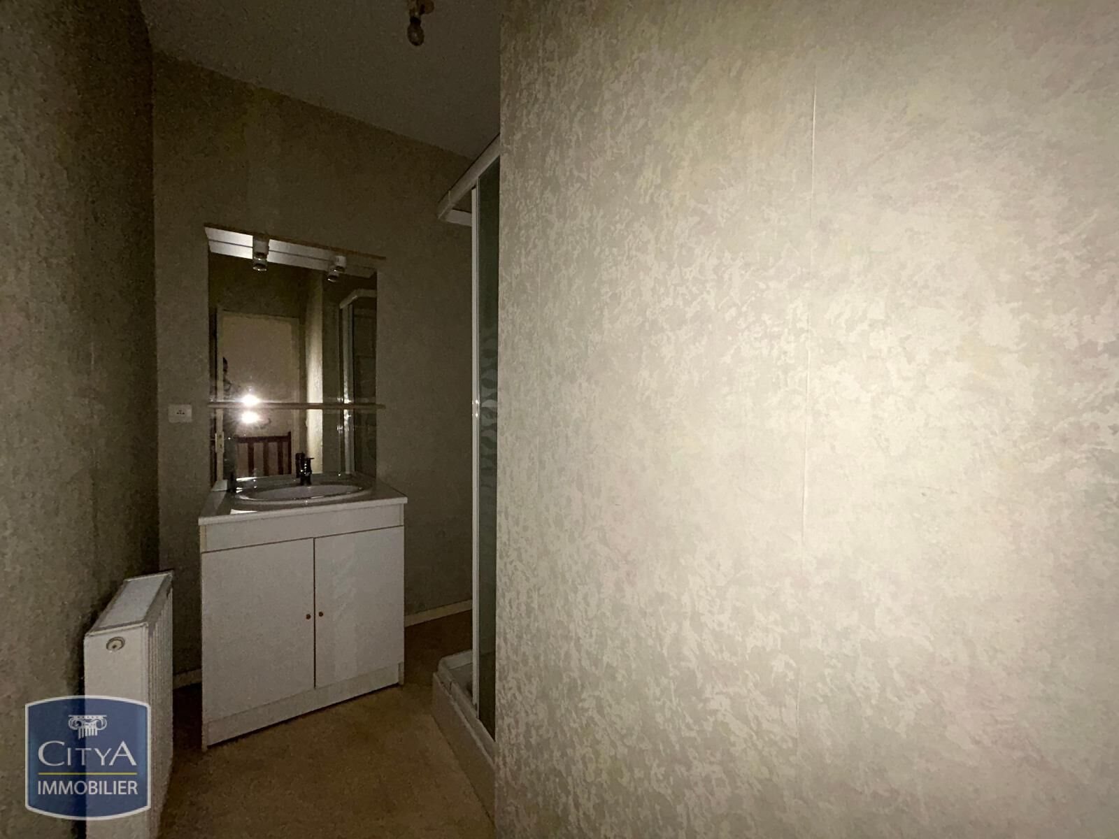 Appartement à vendre, 60m², Saint-Amand-Montrond