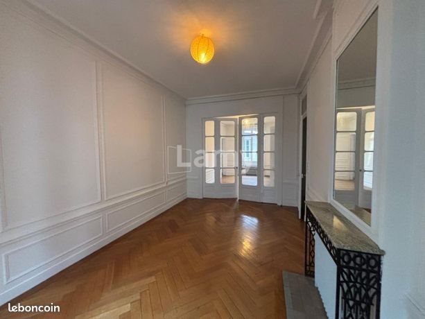 Appartement à louer, 110m², Besançon