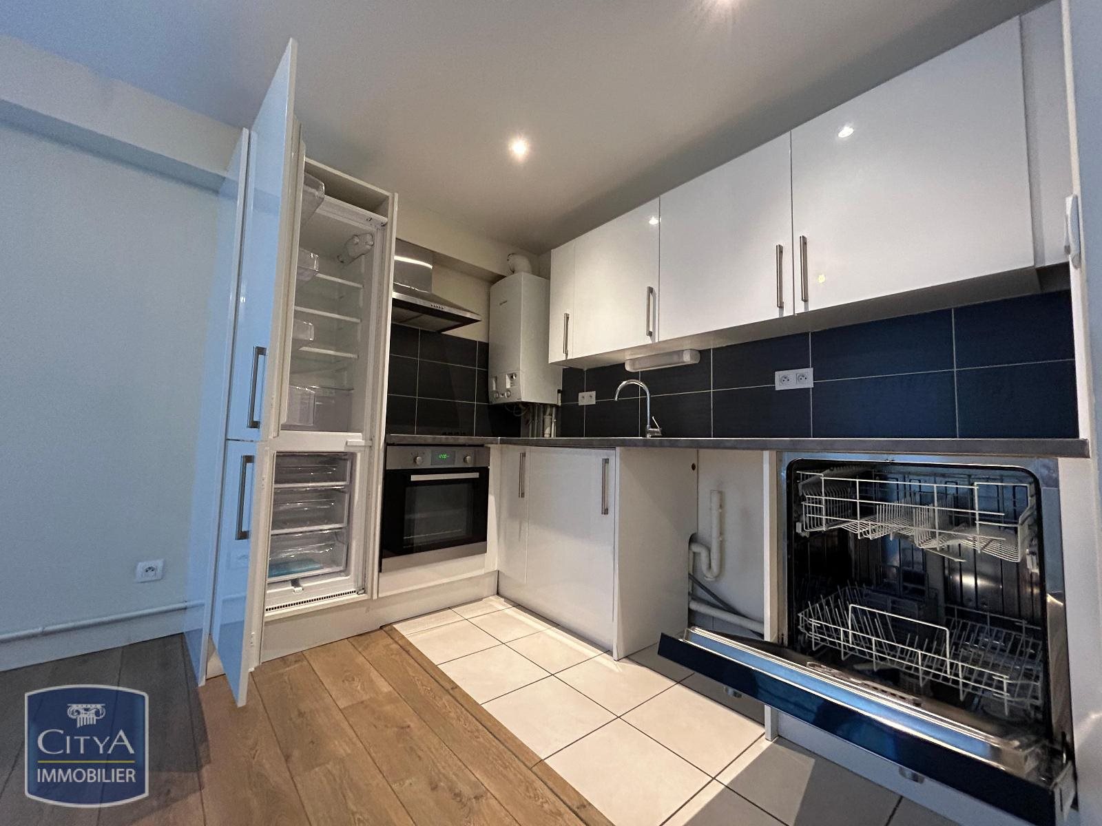 Appartement à louer, 79m², Sedan