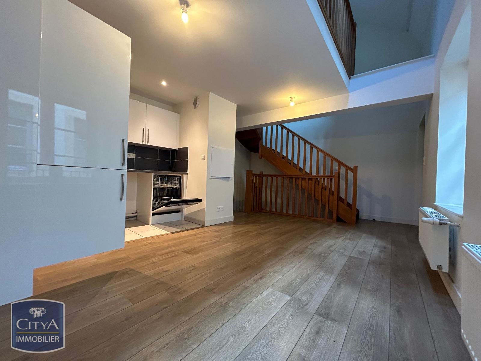 Appartement à louer, 79m², Sedan