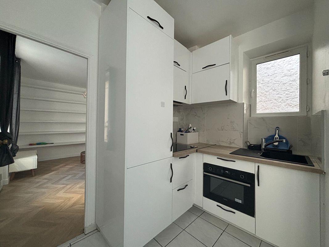 Appartement à louer, 32m², Paris 18ème