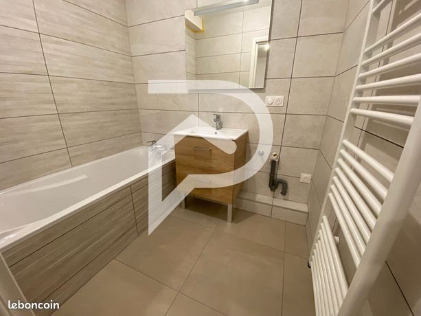 Appartement à louer, 47m², Delle