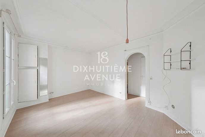 Appartement à louer, 25m², Paris 18ème