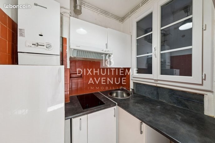 Appartement à louer, 25m², Paris 18ème