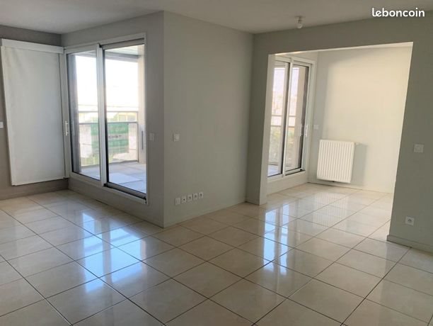 Appartement à louer, 81m², Bordeaux