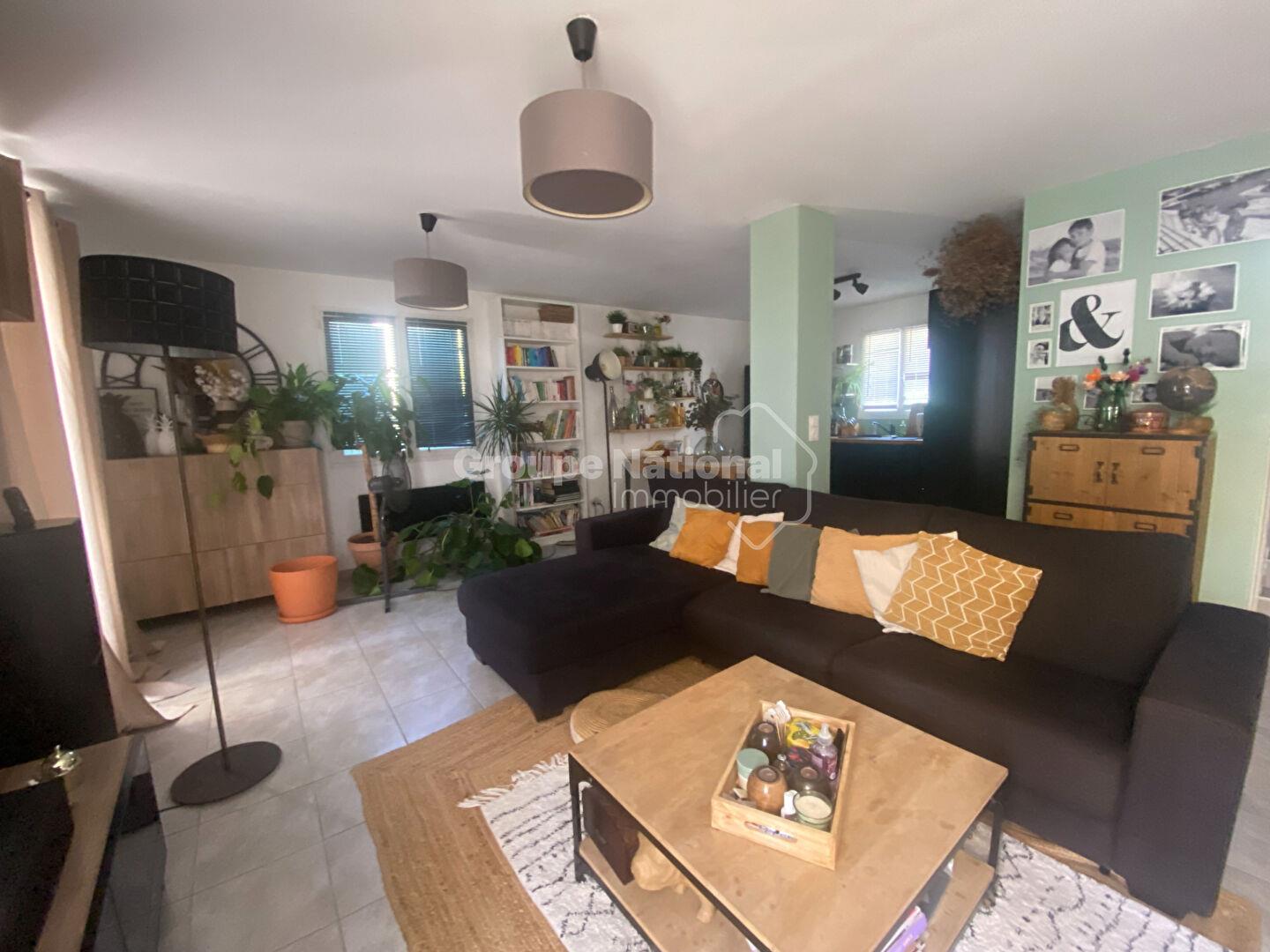 Maison à louer, 84m², Nîmes