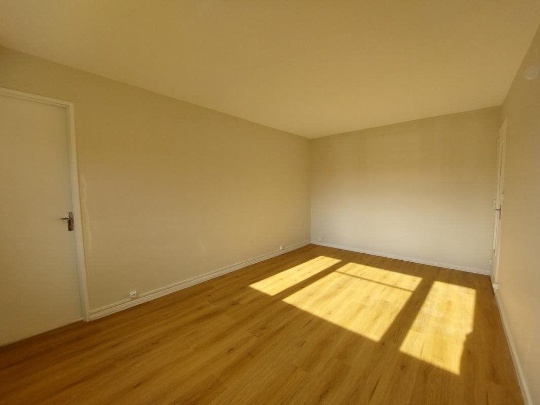 Appartement à louer, 41m², Mont-Saint-Aignan