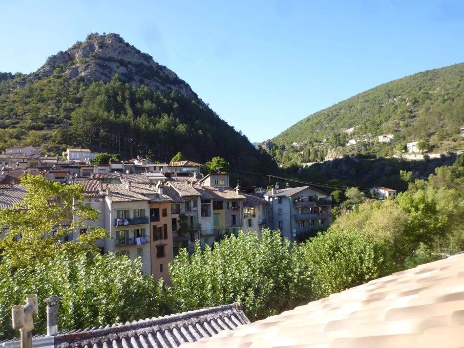 Appartement à vendre, 81m², Puget-Théniers