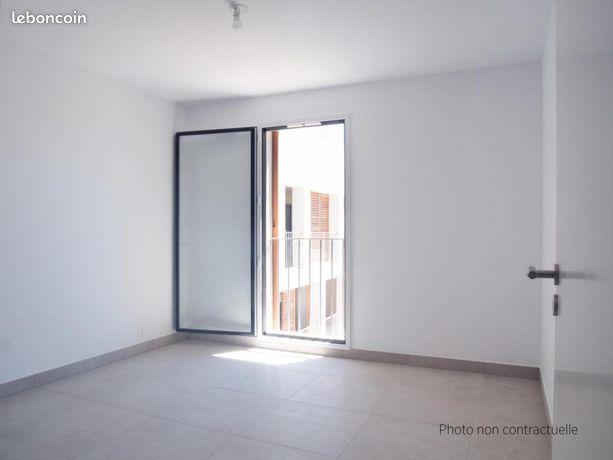 Appartement à louer, 90m², Marseille 8ème