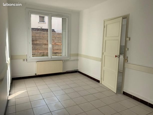 Appartement à louer, 49m², Crest