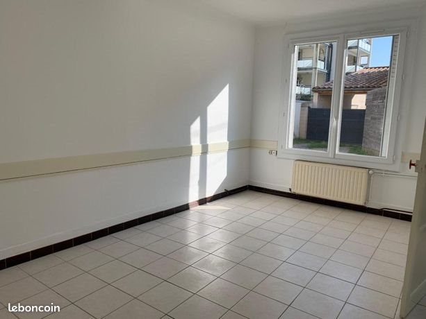 Appartement à louer, 49m², Crest