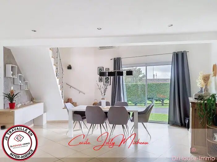 Maison à vendre, 217m², Cartelègue