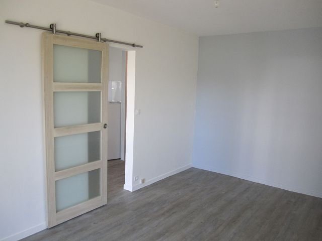 Appartement à louer, 41m², Ecouflant
