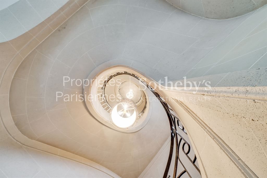 Maison à louer, 420m², Paris 16ème