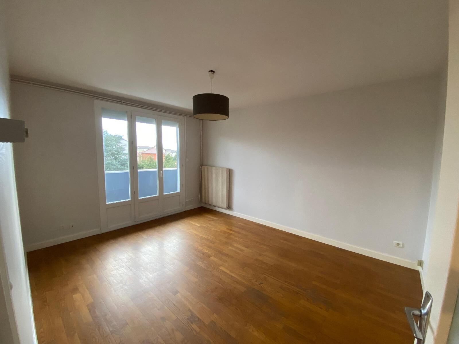 Appartement à louer, 42m², Décines-Charpieu
