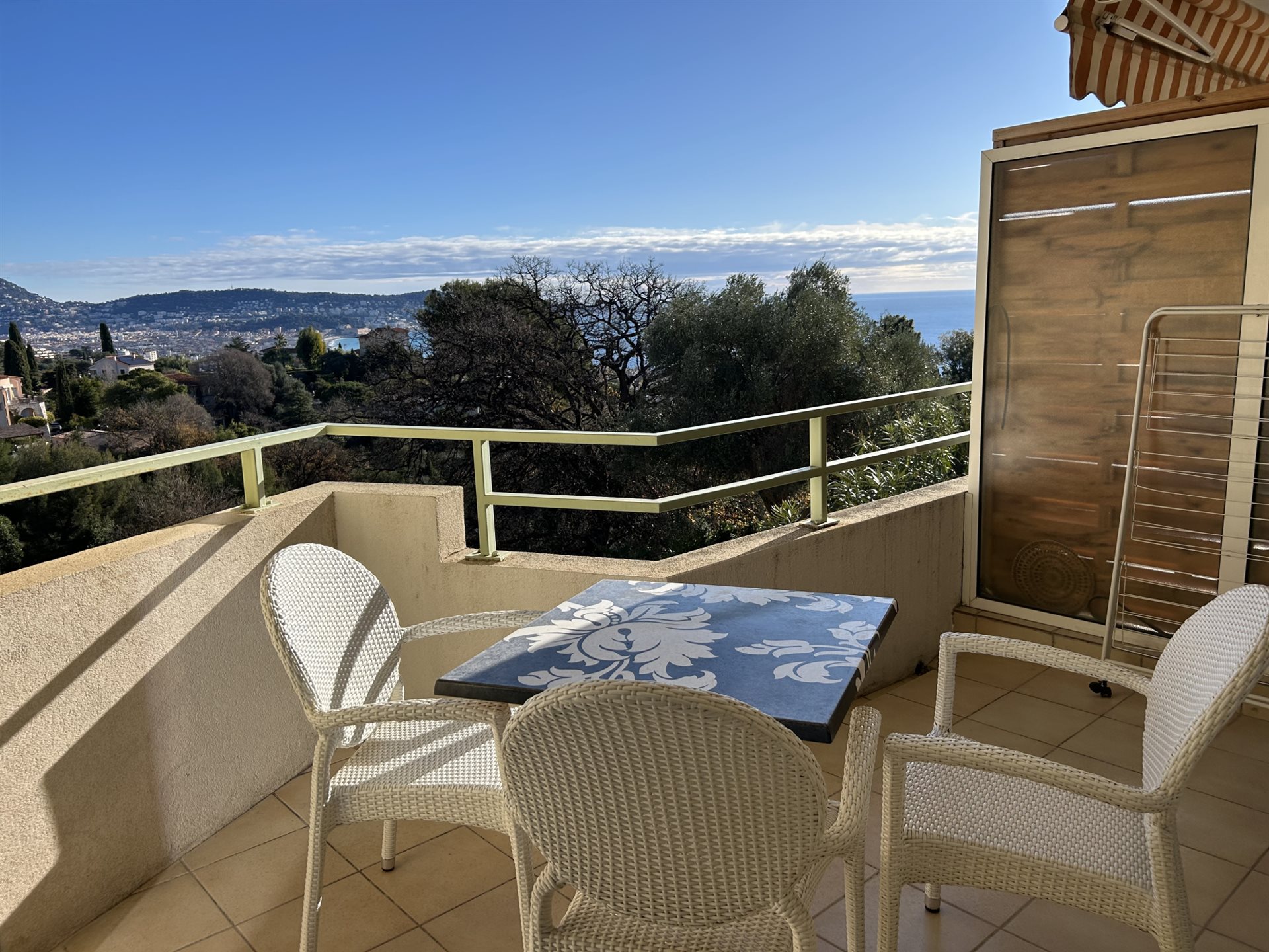 Appartement à louer, 57m², Nice