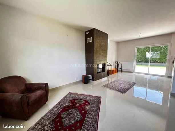 Maison à louer, 87m², Le Bono