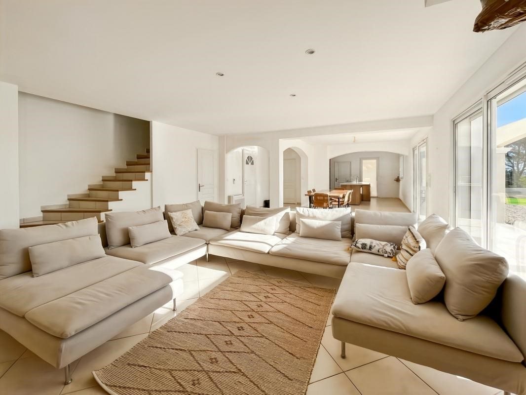 Maison à vendre, 201m², Cuers