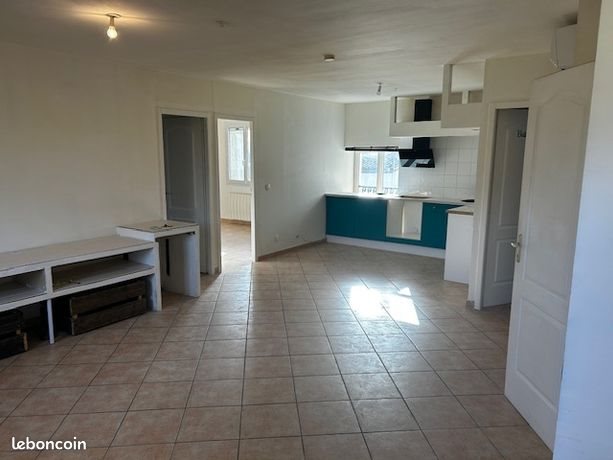 Appartement à louer, 66m², Savasse