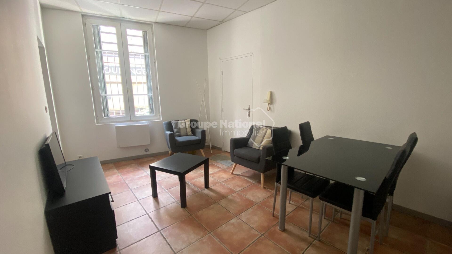 Appartement à louer, 31m², Nîmes