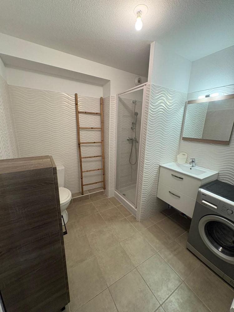 Appartement à louer, 29m², Nîmes