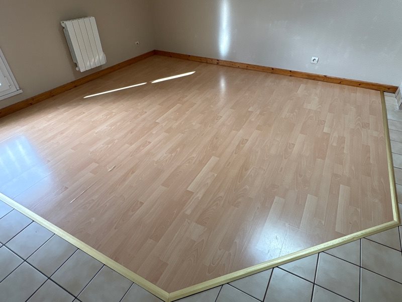 Appartement à louer, 44m², Bains-sur-Oust