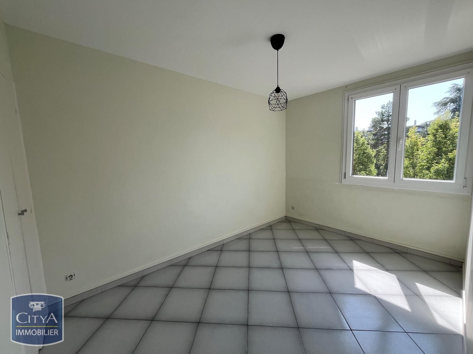 Appartement à louer, 70m², Grenoble