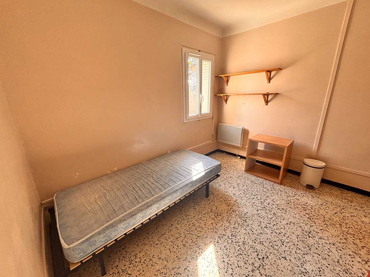 Appartement à louer, 17m², Nîmes