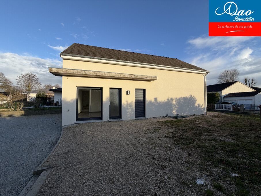 Maison à louer, 105m², Saint-Julien-les-Villas