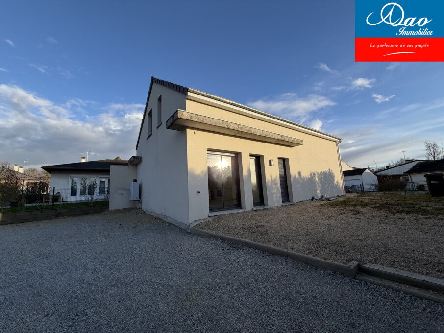 Maison à louer, 105m², Saint-Julien-les-Villas