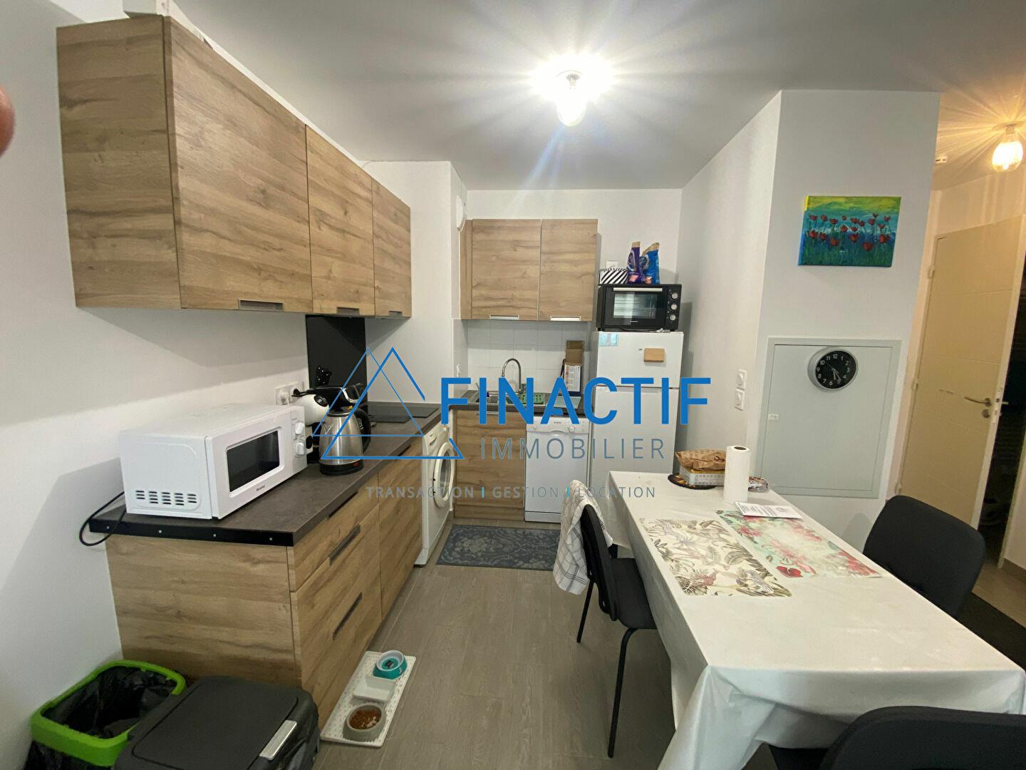 Appartement à louer, 38m², Le Puy-Sainte-Réparade