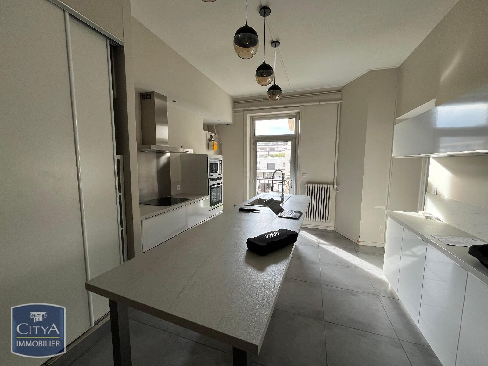 Appartement à louer, 210m², Clermont-Ferrand