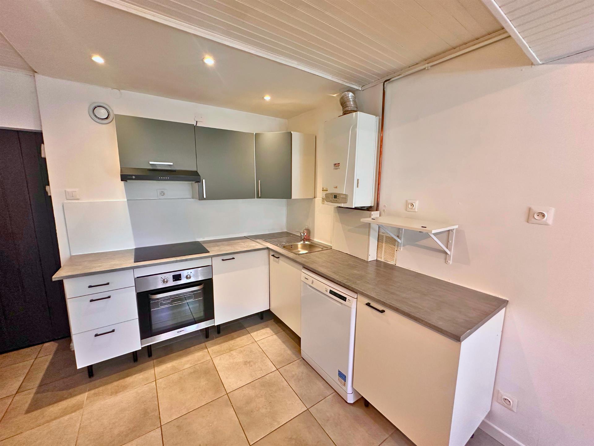 Maison à louer, 97m², La Verpillière