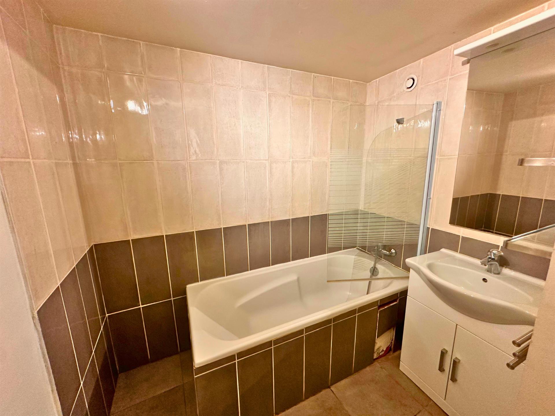 Maison à louer, 97m², La Verpillière