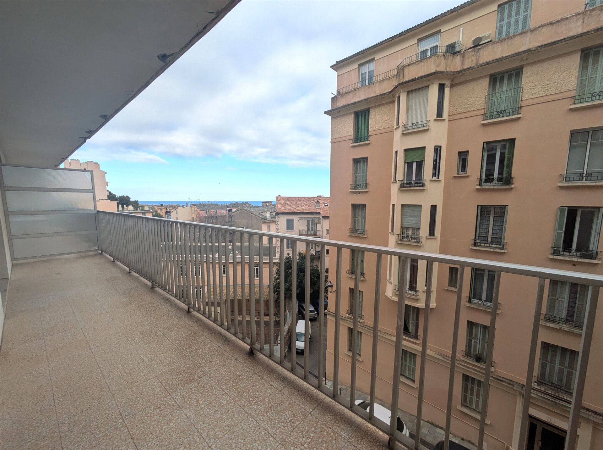 Appartement à louer, 77m², Bastia
