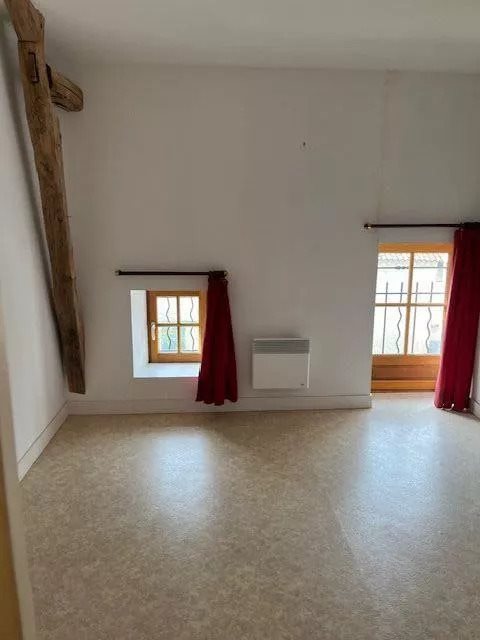 Maison à louer, 114m², Ouzilly