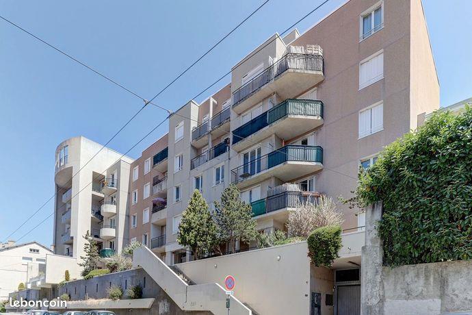 Appartement à vendre, 69m², Saint-Etienne