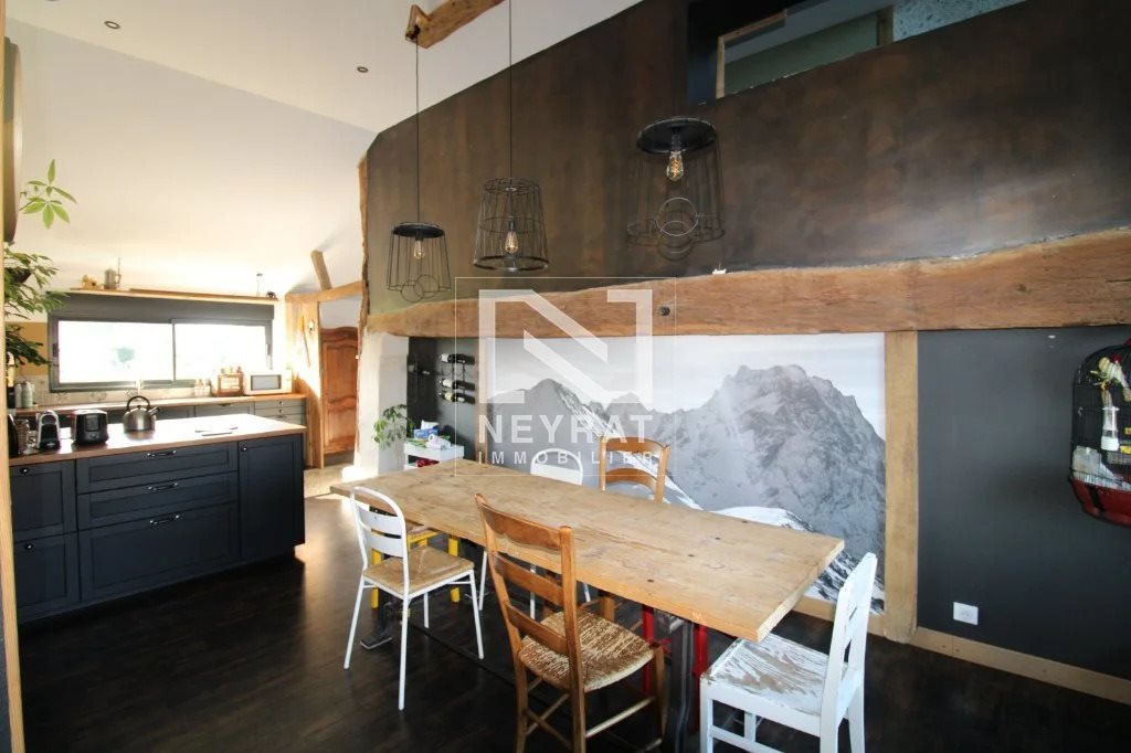 Maison à vendre, 243m², Mervans