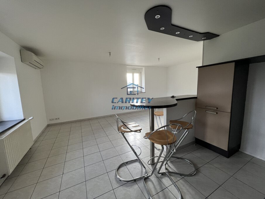Appartement à louer, 101m², Lure