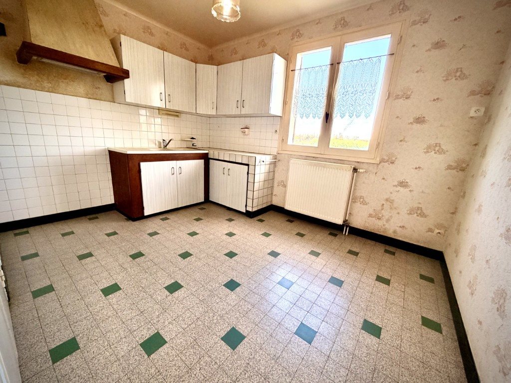 Maison à vendre, 122m², Saint-Euphrône