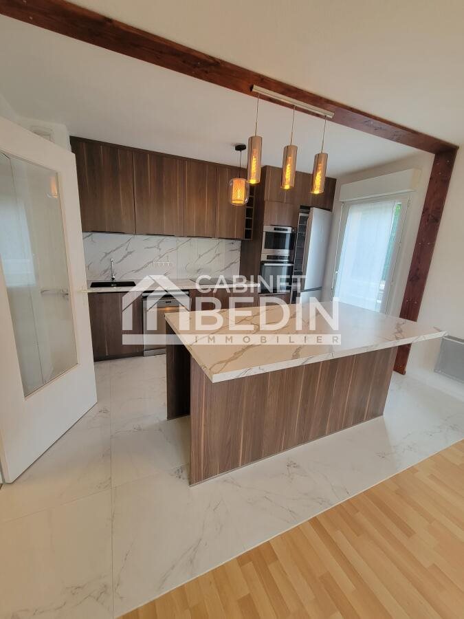 Appartement à louer, 65m², Bordeaux