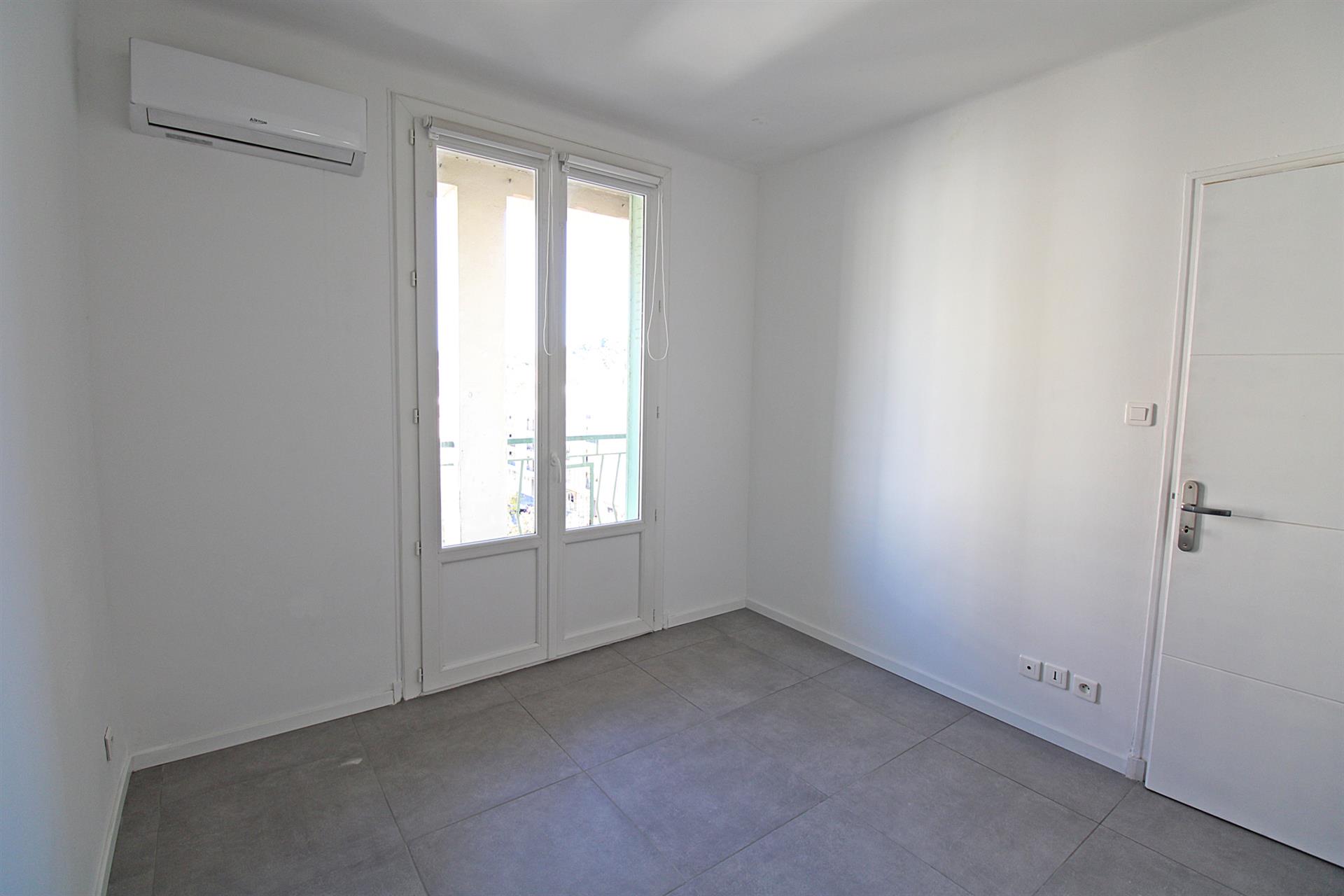 Appartement à louer, 41m², Toulon