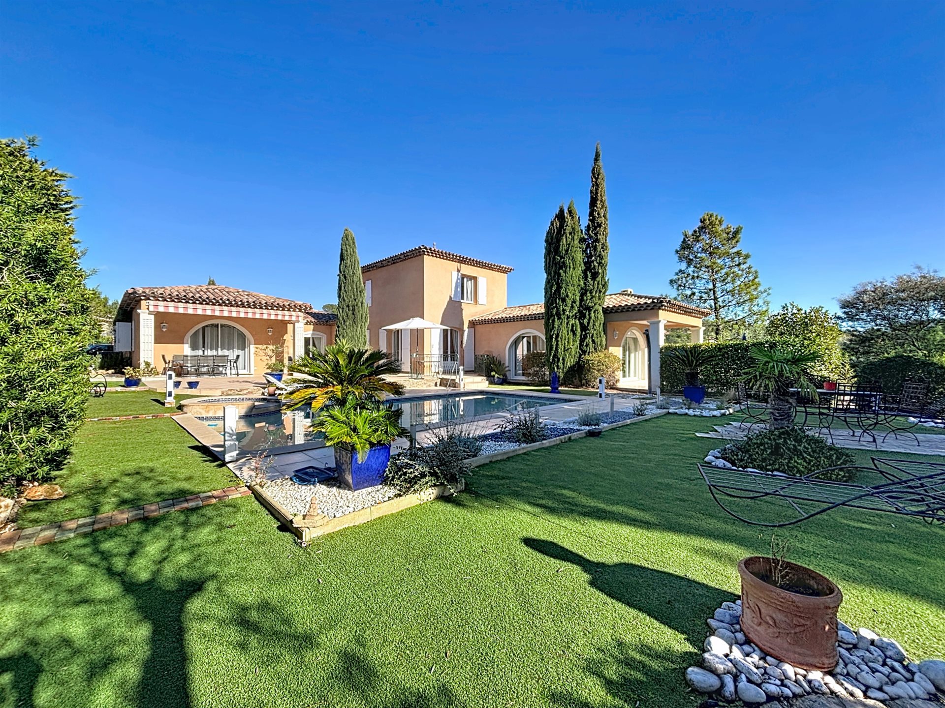 Maison à vendre, 205m², Saint-Raphaël