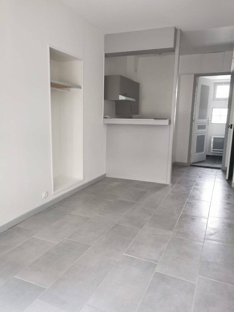 Appartement à louer, 19m², Epernon
