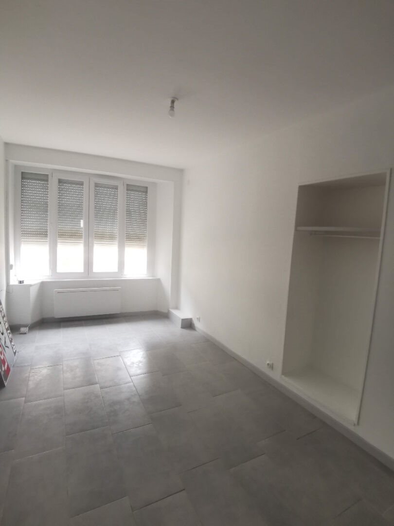 Appartement à louer, 19m², Epernon